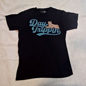 Daytripper Men's black tee 